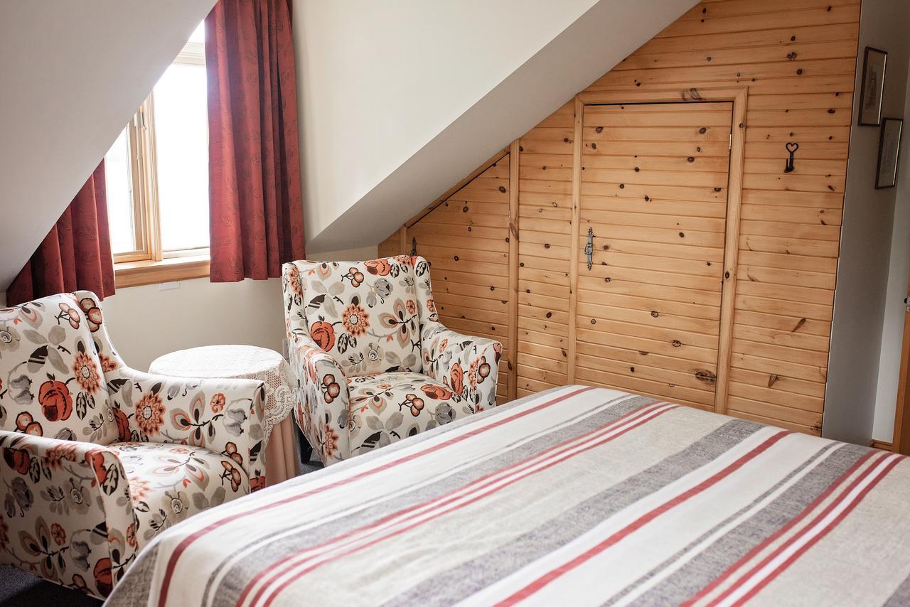 Rock Hill Bed & Breakfast Sharbot Lake Екстер'єр фото